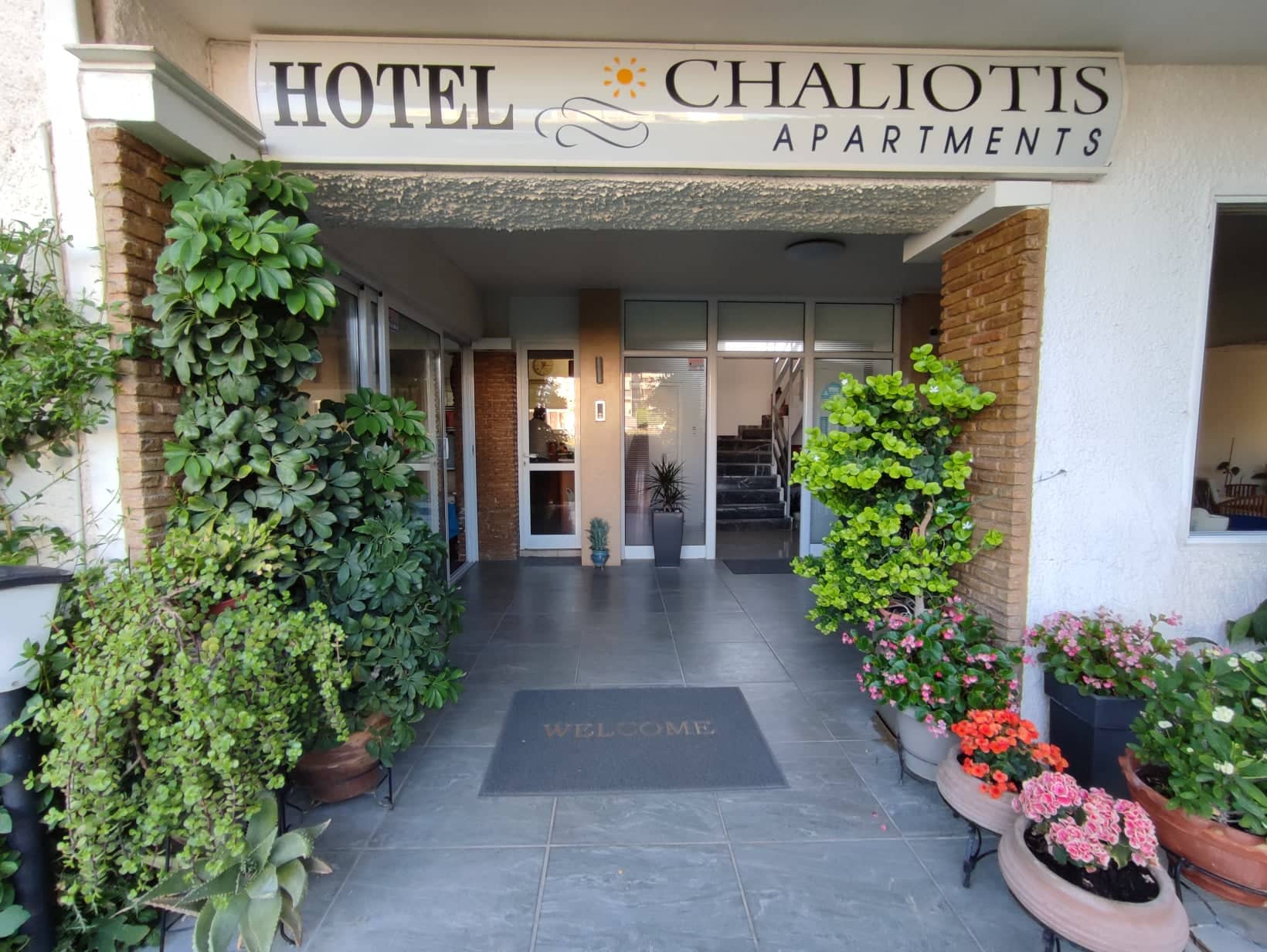 CHALIOTIS ROOMS