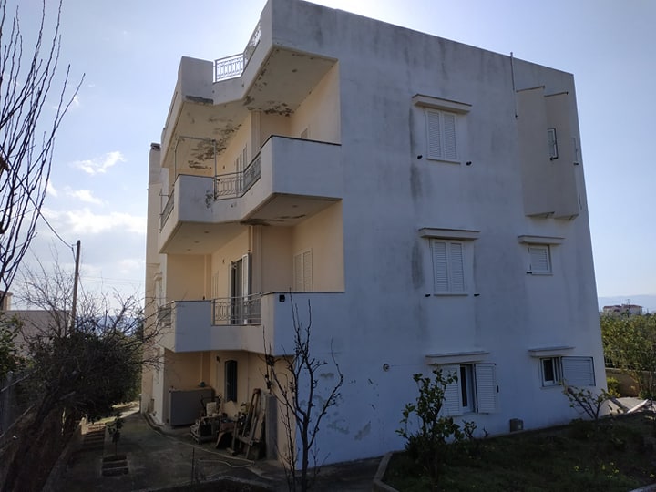 ΠΩΛΕΙΤΑΙ ΜΟΝΟΚΑΤΟΙΚΙΑ 385 Τ.Μ.