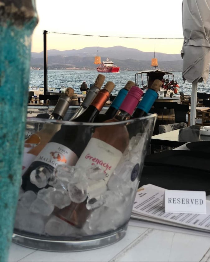 LYKOS WINE BAR