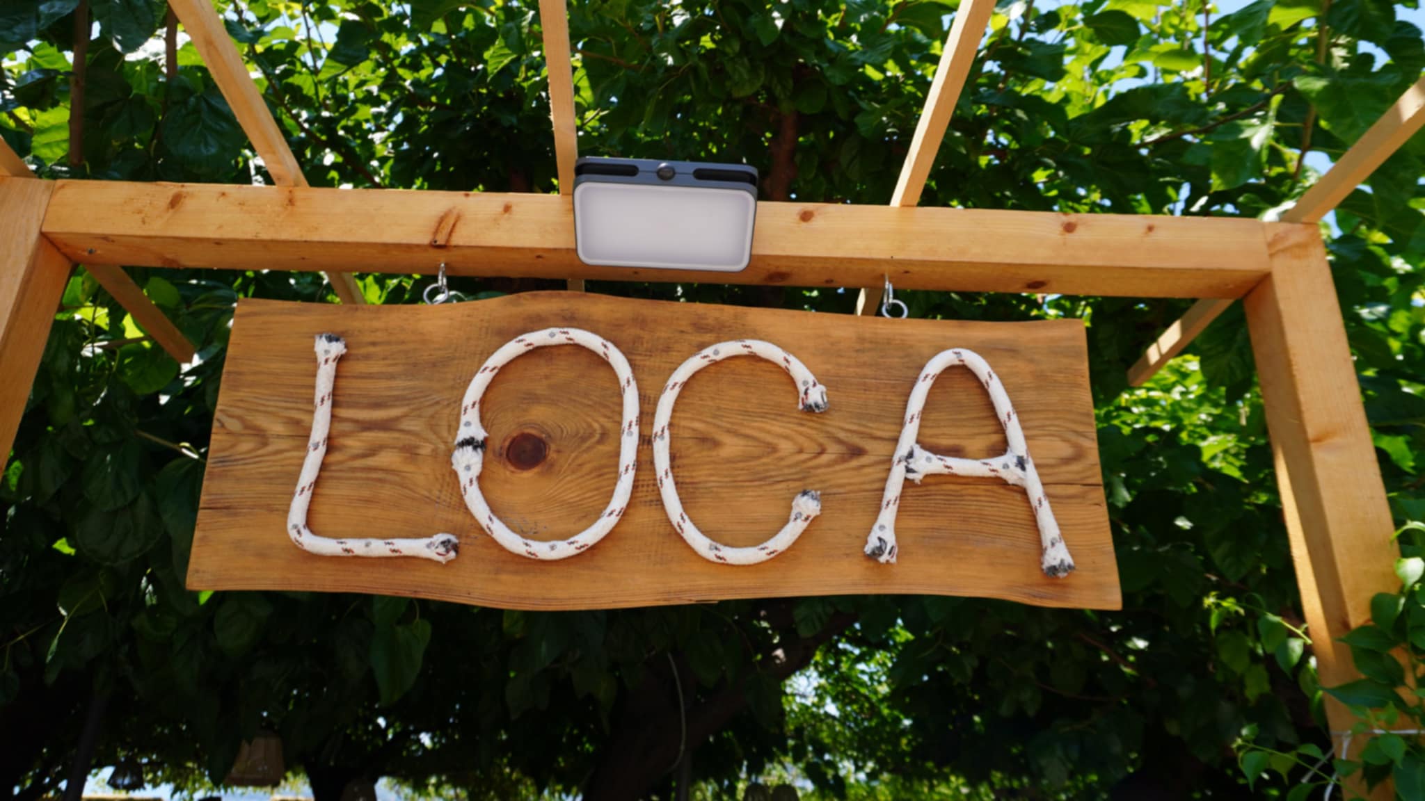 LOCA BECH BAR